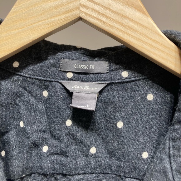 Button down - Picture 2 of 3